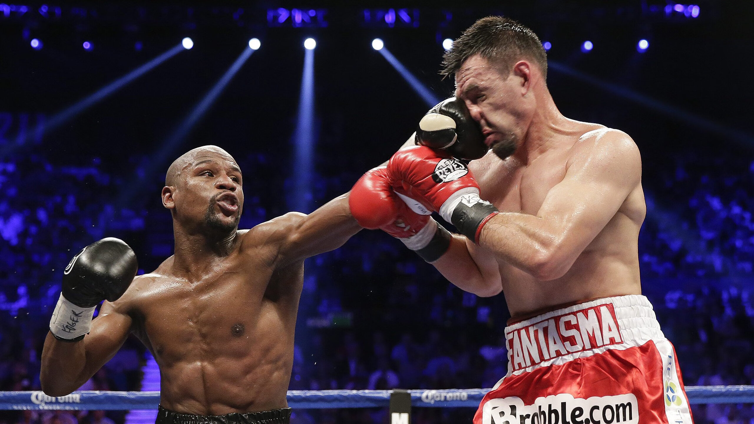 球迷专属：线上投票评选本月最佳表现，球赛投票